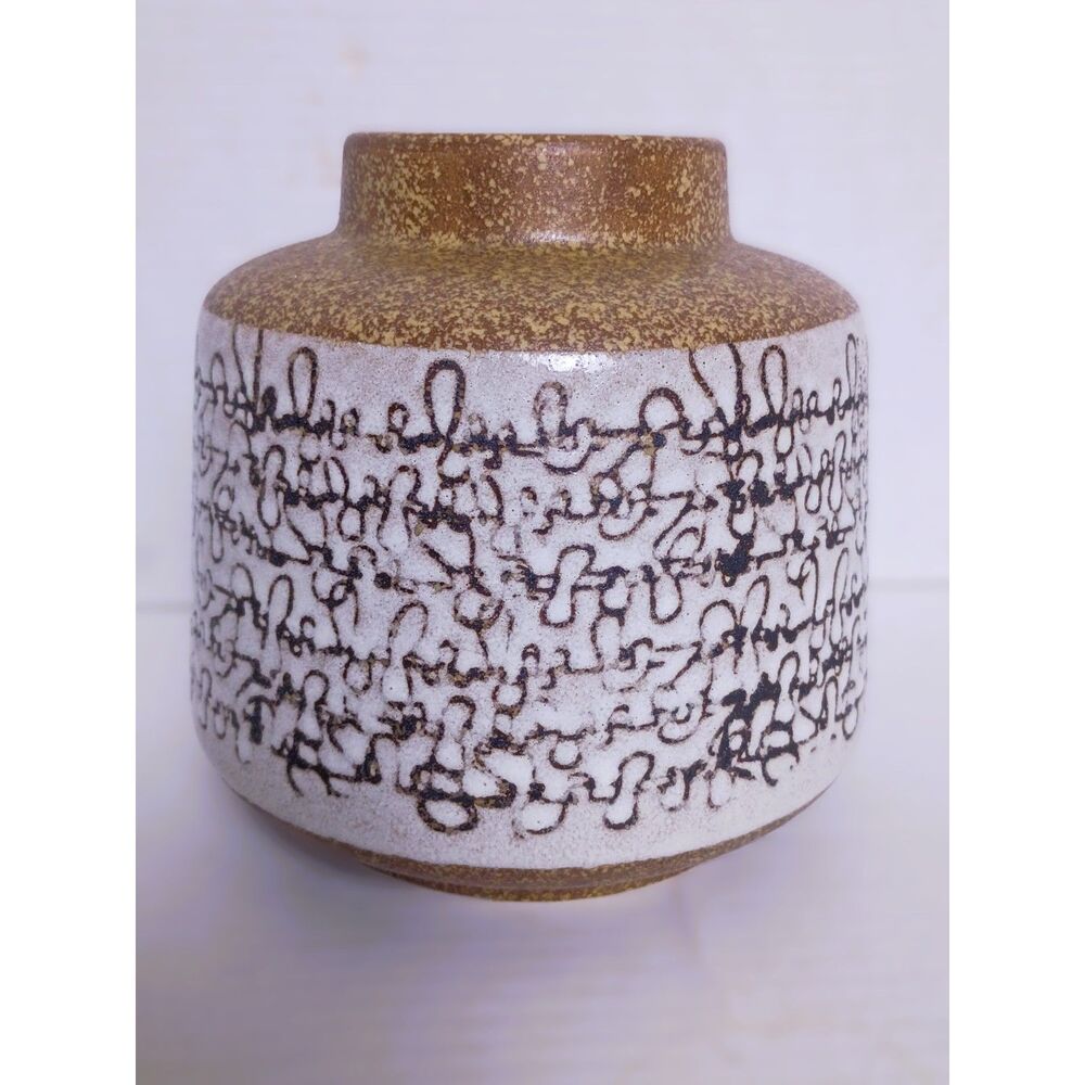 Signature Design by Ashley Ceramic Farmhouse Rustic Meghan Vase Home Decor